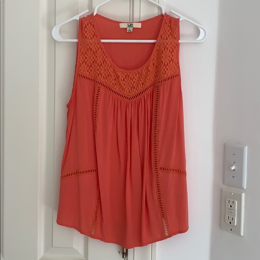 Sleeveless Blouse with Lace Detail